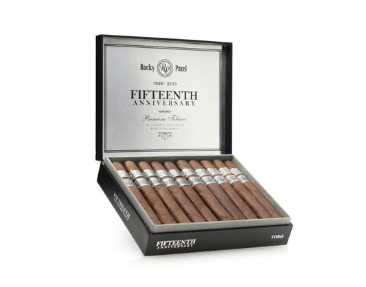 Rocky Patel 15th Anniversary Robusto (5 x 50)